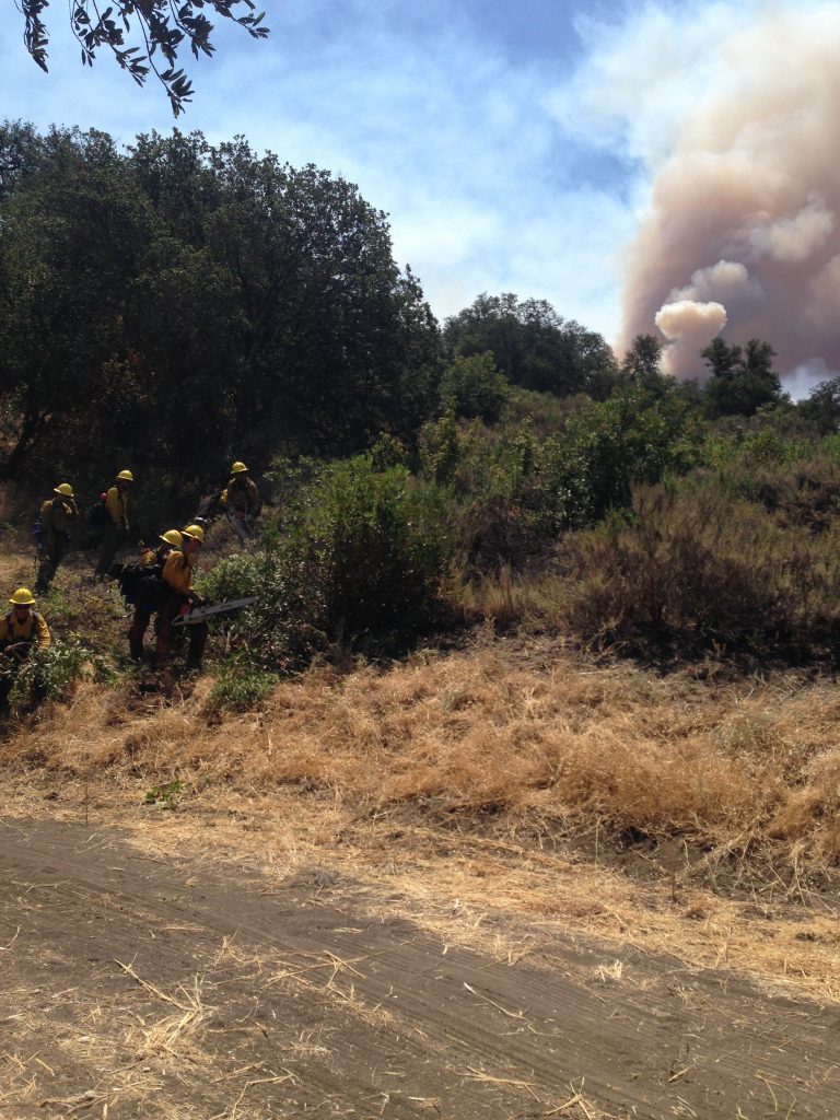 Río Hondo roadrunners battle a fire in California.
