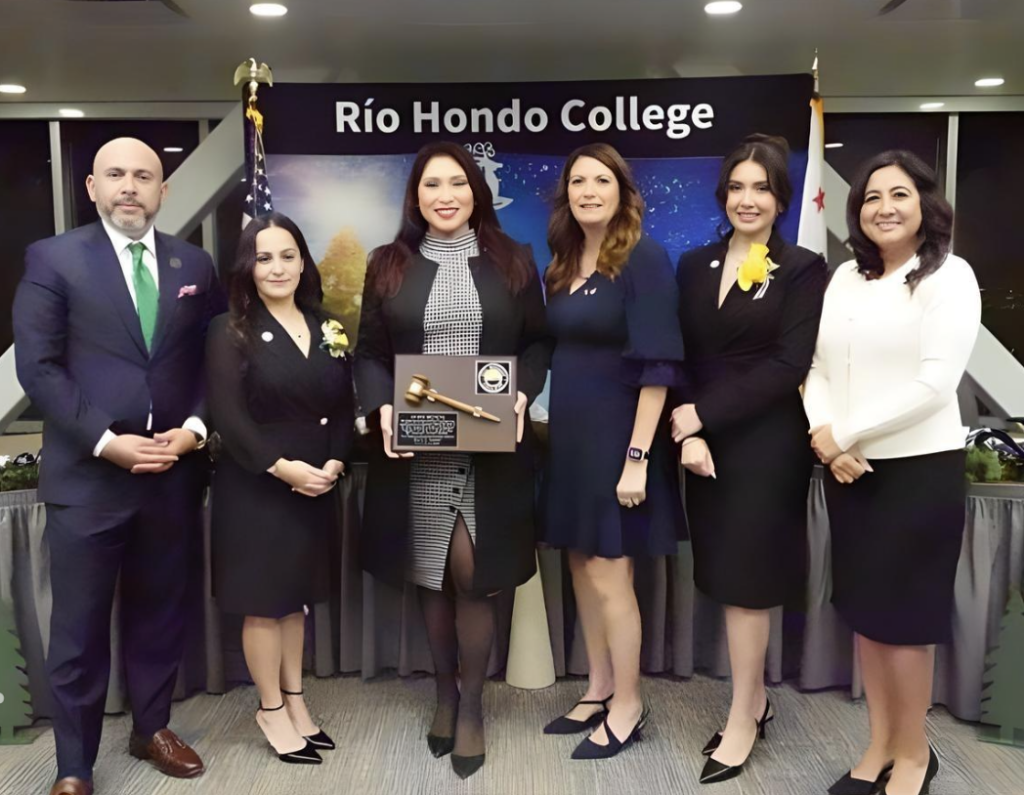 Río Hondo Community College District Board of Trustees Oscar Valladares, Kristal Orozco, Anais Medina Diaz, Yarisma Rocha and Rosaelva Lomeli, and Superintendent/President Dr. Marilyn Flores