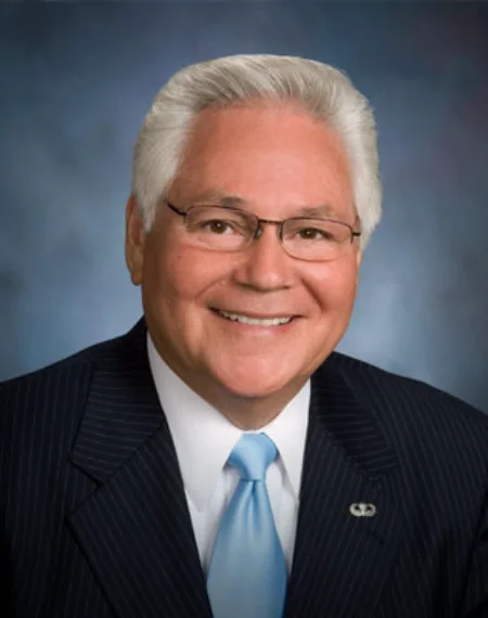 Official portrait of State Senator Bob Archuleta