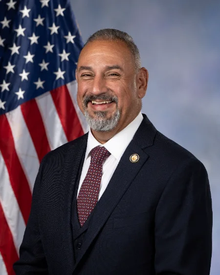 Official portrait of Congressmember Gil Cisneros