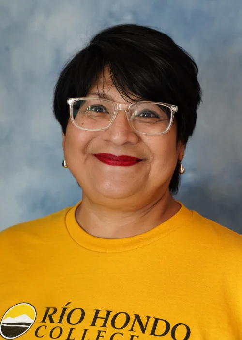 Veronica Sifuentes